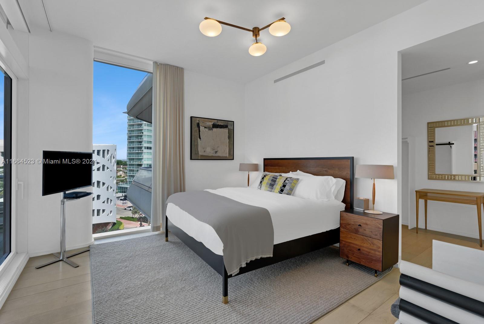 3315 Collins Ave #5D, Miami Beach FL 33140