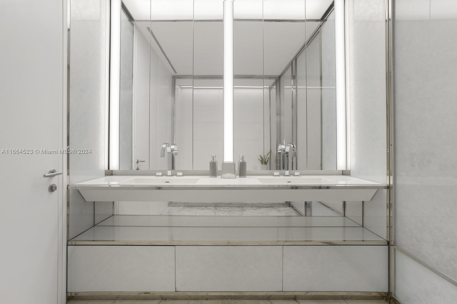 3315 Collins Ave #5D, Miami Beach FL 33140