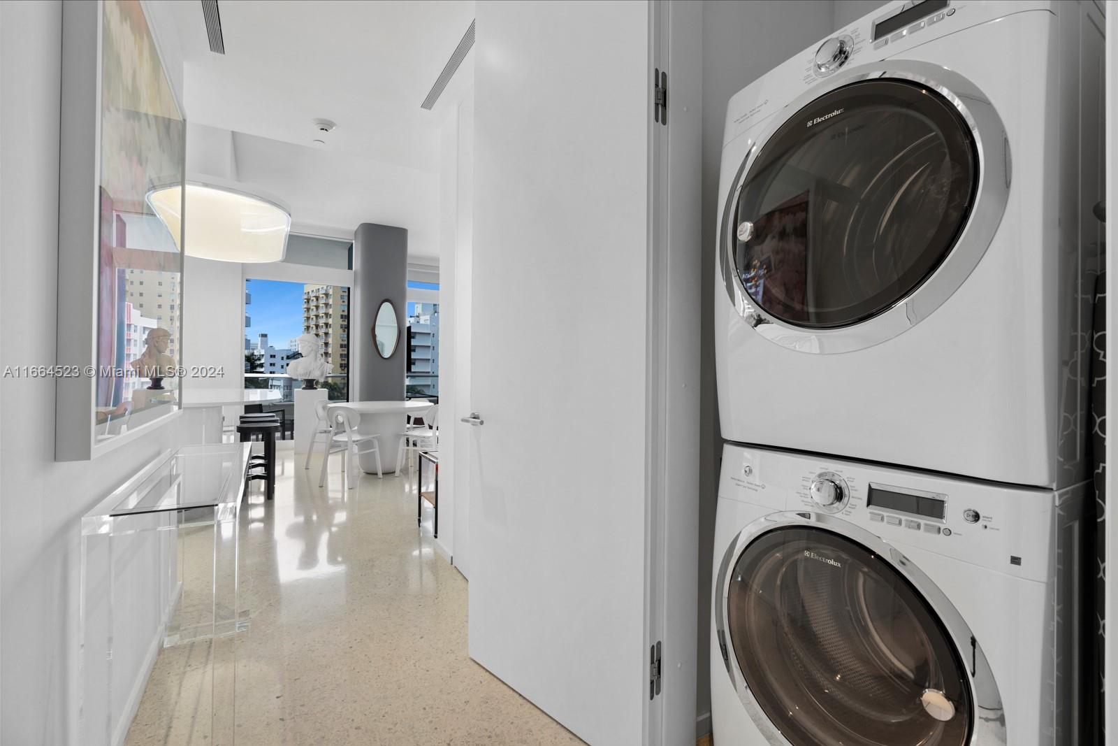 3315 Collins Ave #5D, Miami Beach FL 33140