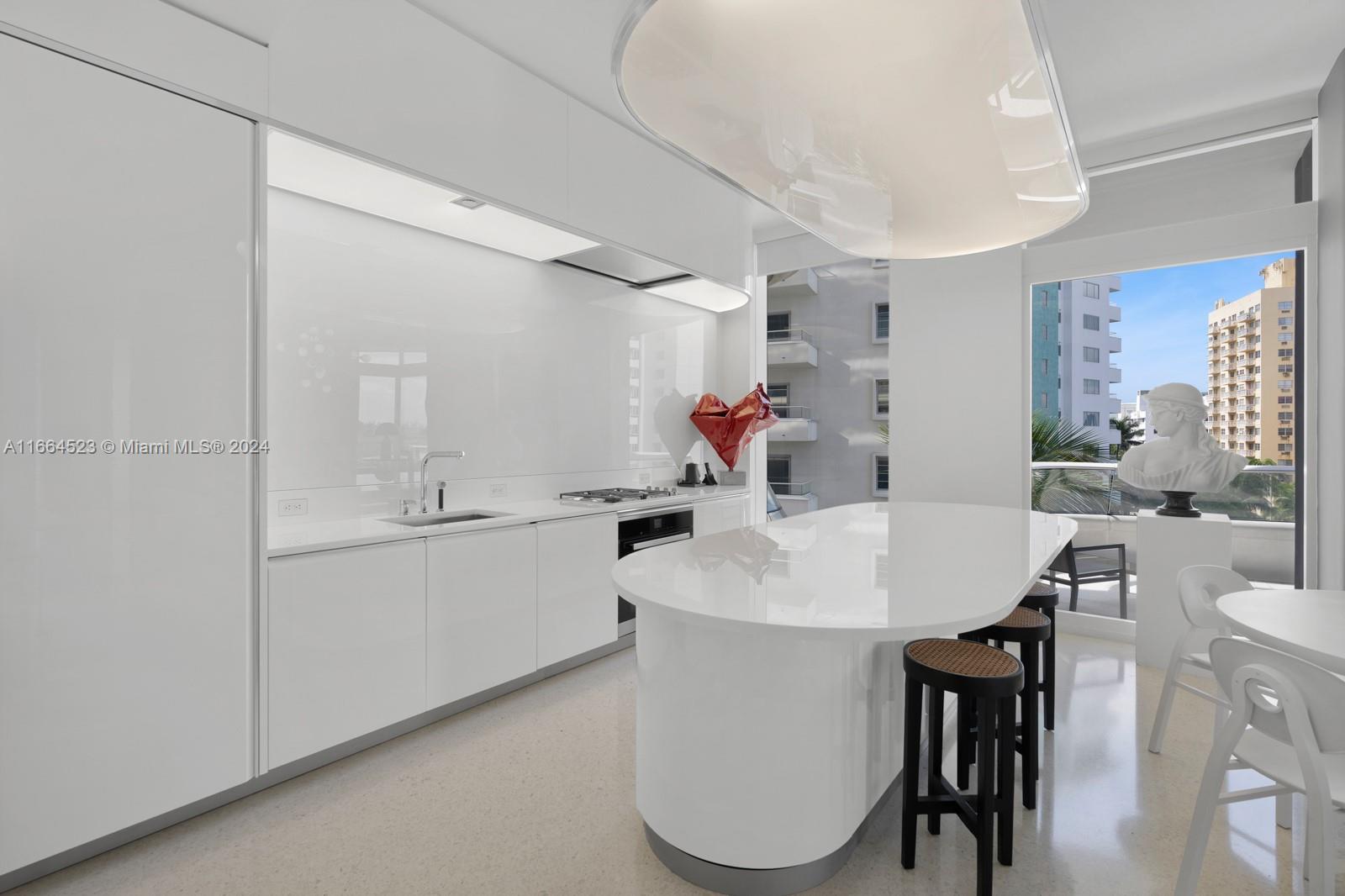 3315 Collins Ave #5D, Miami Beach FL 33140