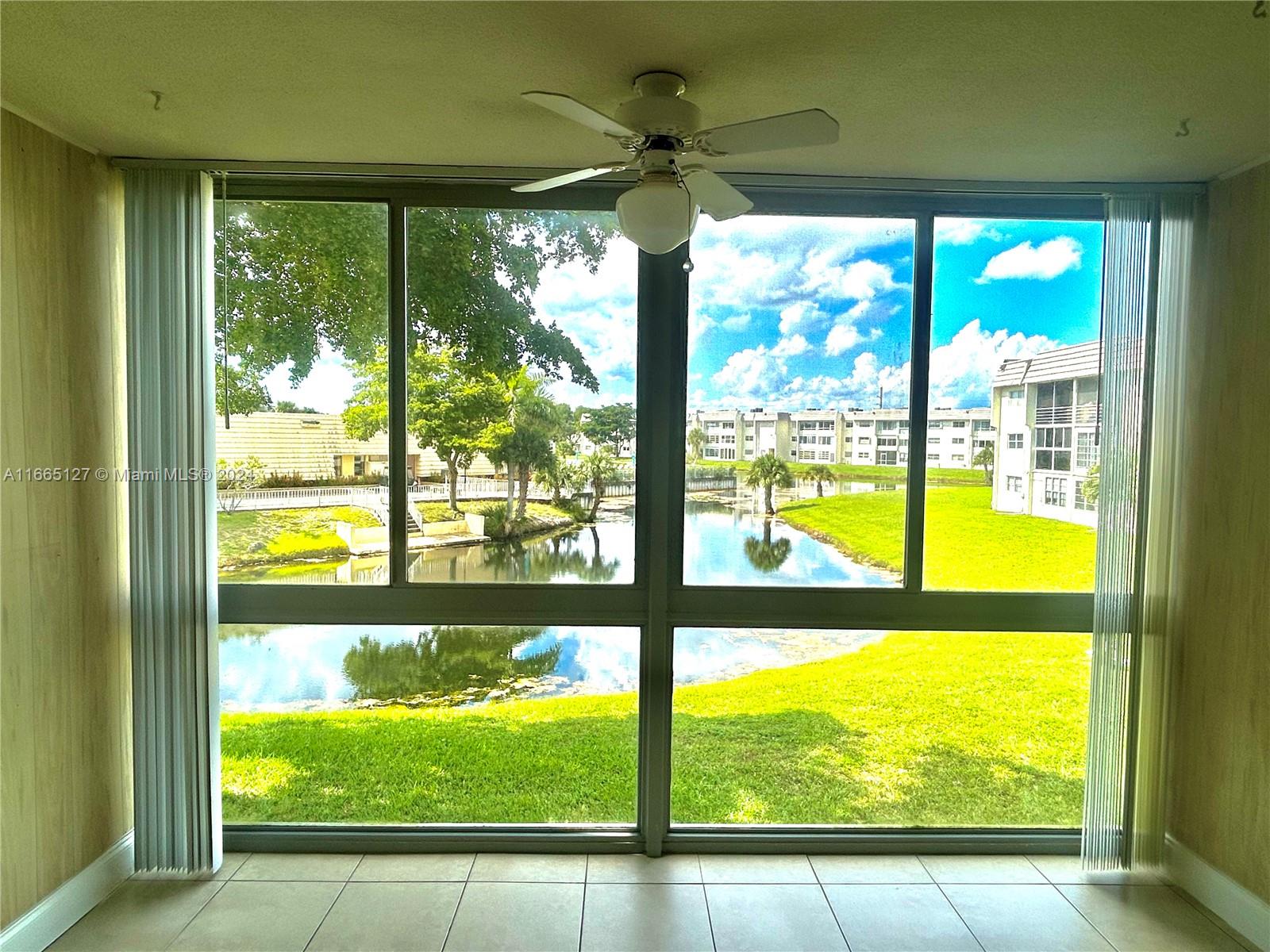 8100 Sunrise Lakes Blvd #203, Sunrise, Florida image 11