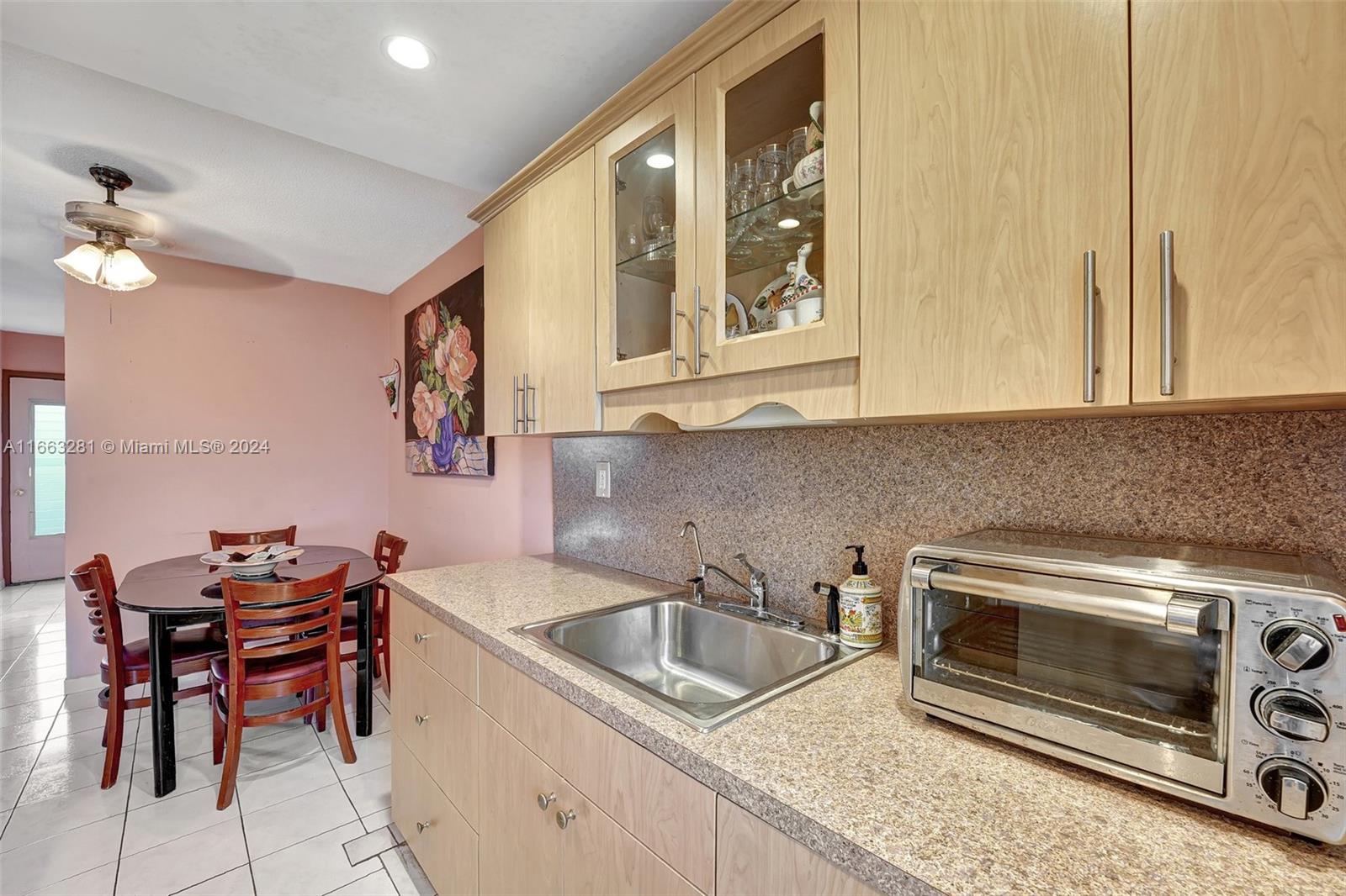 17090 NE 14th Ave #209, North Miami Beach, Florida image 3