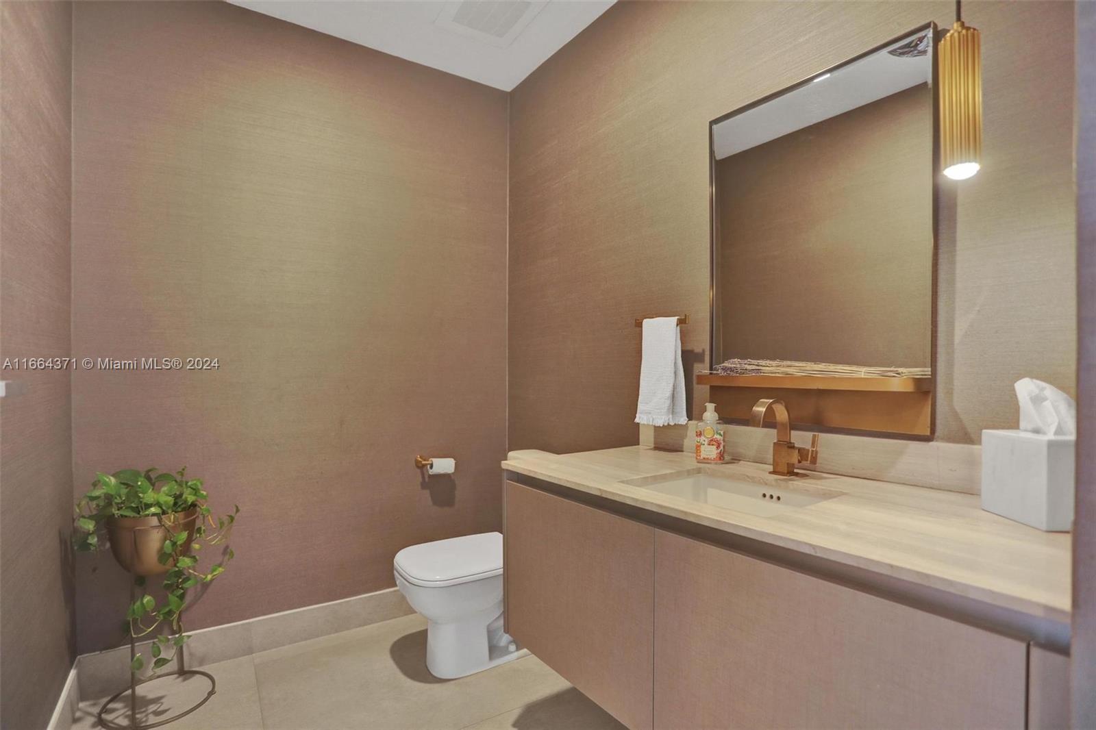 3300 NE 188th St #515, Aventura FL 33180