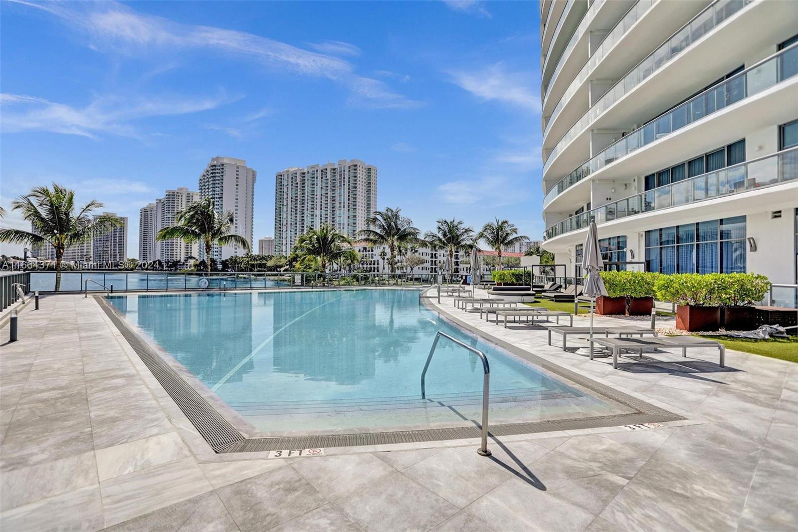 3300 NE 188th St #515, Aventura FL 33180