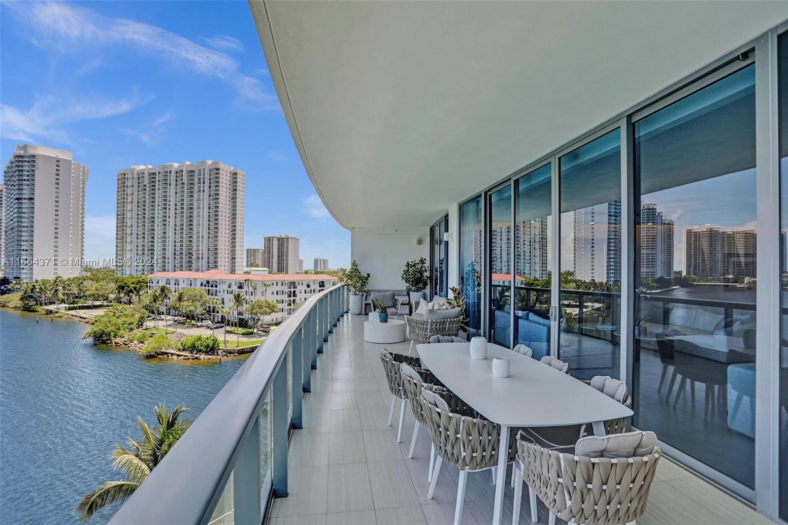 3300 NE 188th St #515, Aventura FL 33180