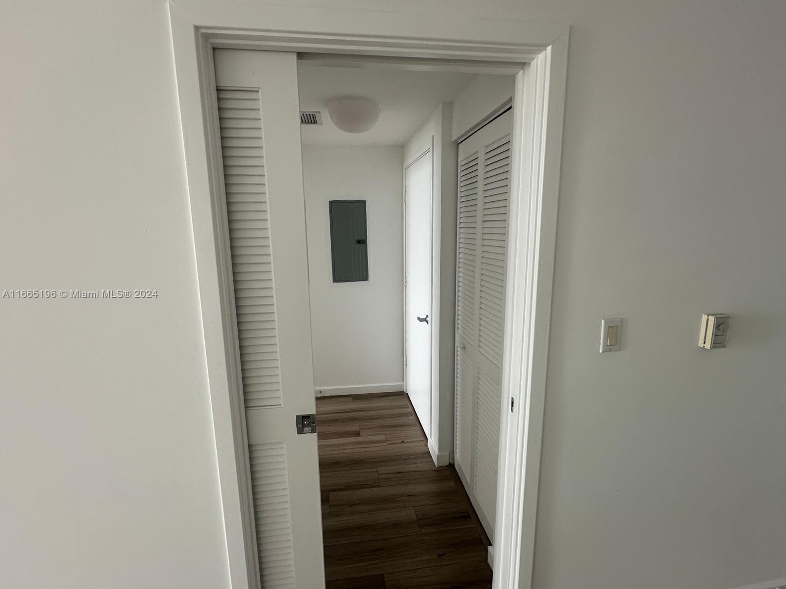325 S BISCAYNE BL #4324, Miami FL 33131