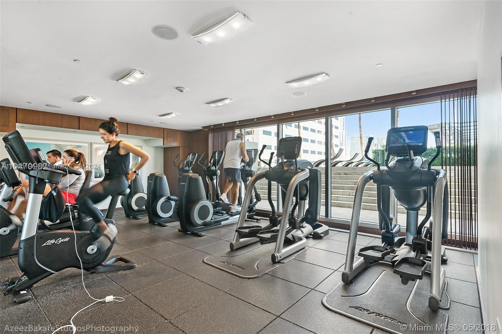 325 S BISCAYNE BL #4324, Miami FL 33131