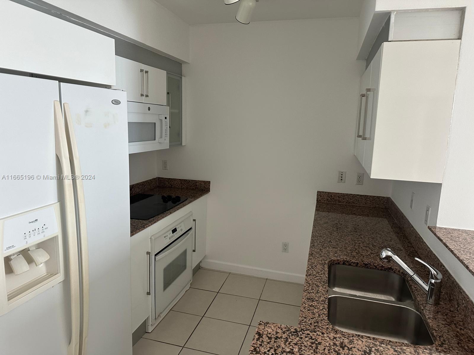 325 S BISCAYNE BL #4324, Miami FL 33131
