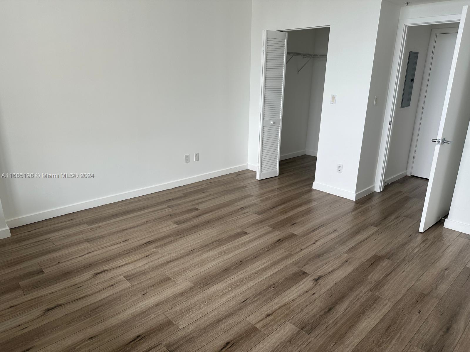 325 S BISCAYNE BL #4324, Miami FL 33131