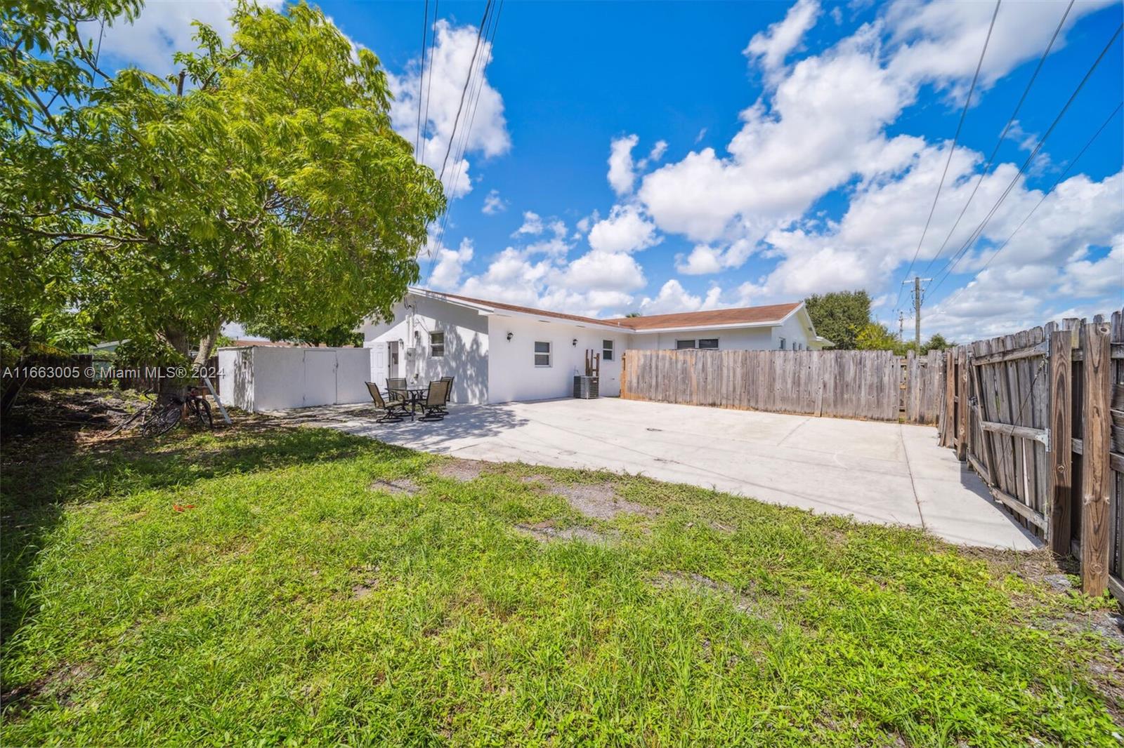 Residential, West Park, Florida image 8