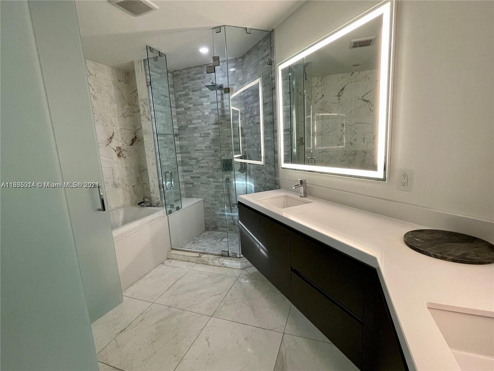 851 NE 1st Ave #3210, Miami FL 33132