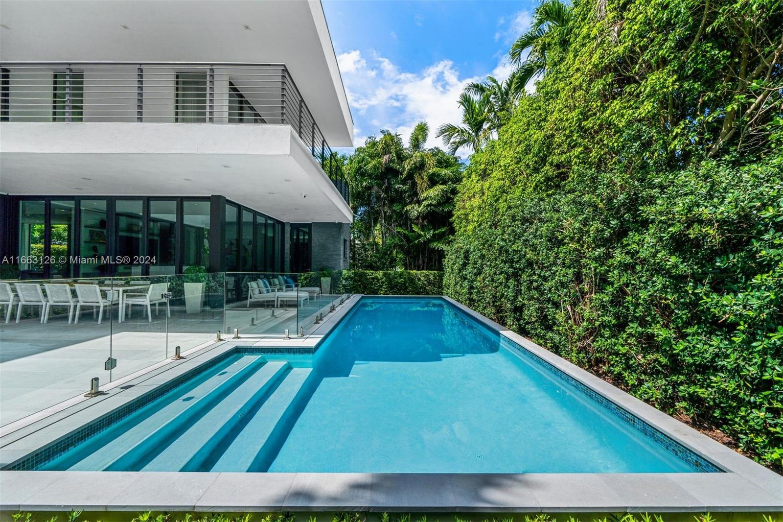 5327 N Bay Rd, Miami Beach, Florida image 12