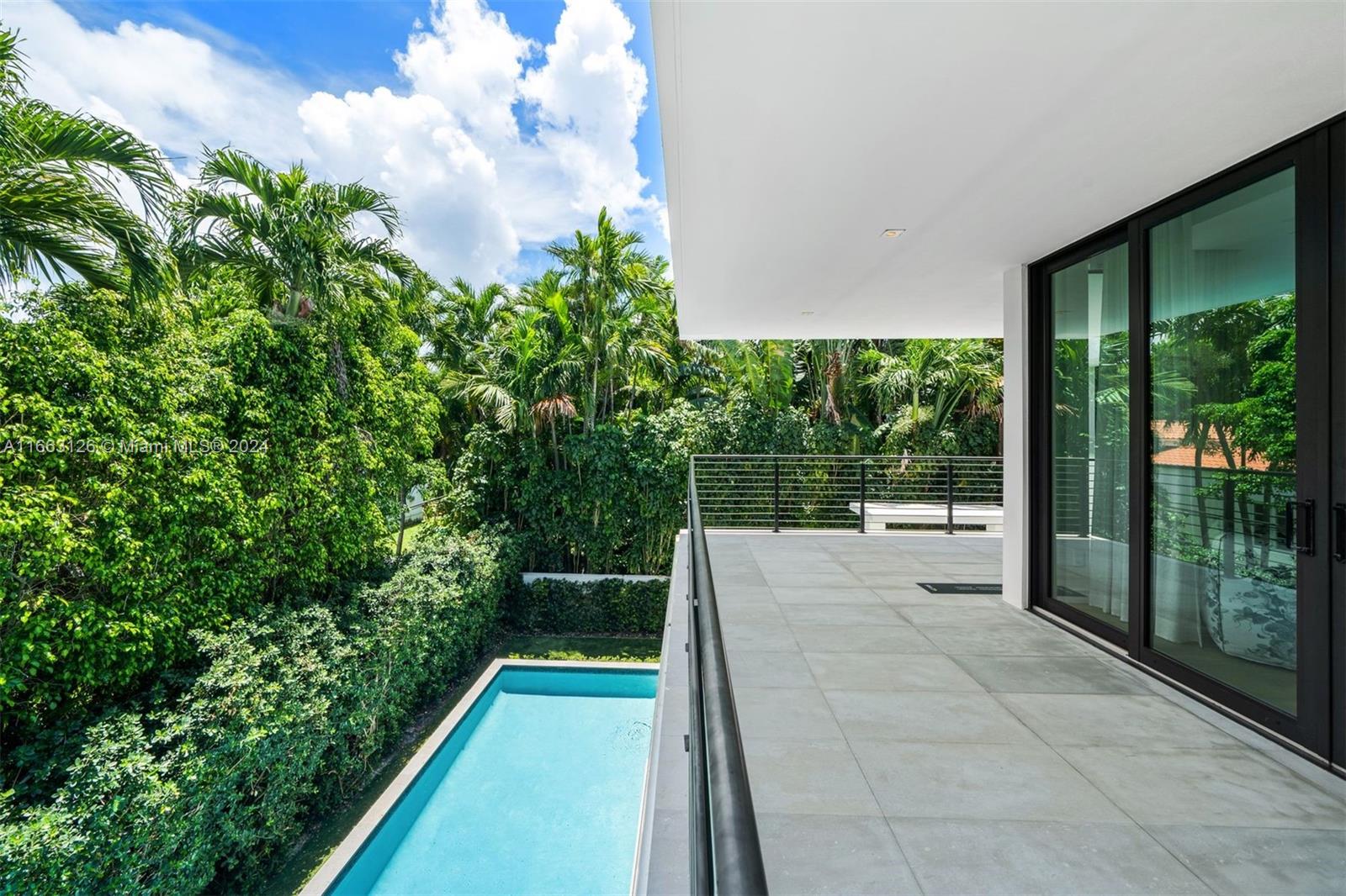 5327 N Bay Rd, Miami Beach, Florida image 19