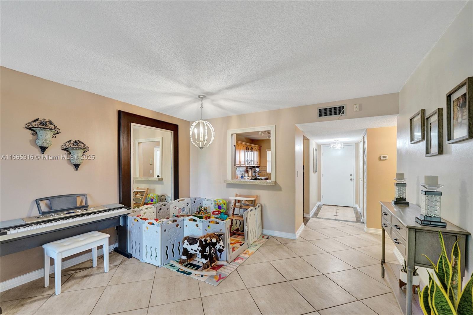 4111 Stirling Rd #502, Dania Beach, Florida image 4
