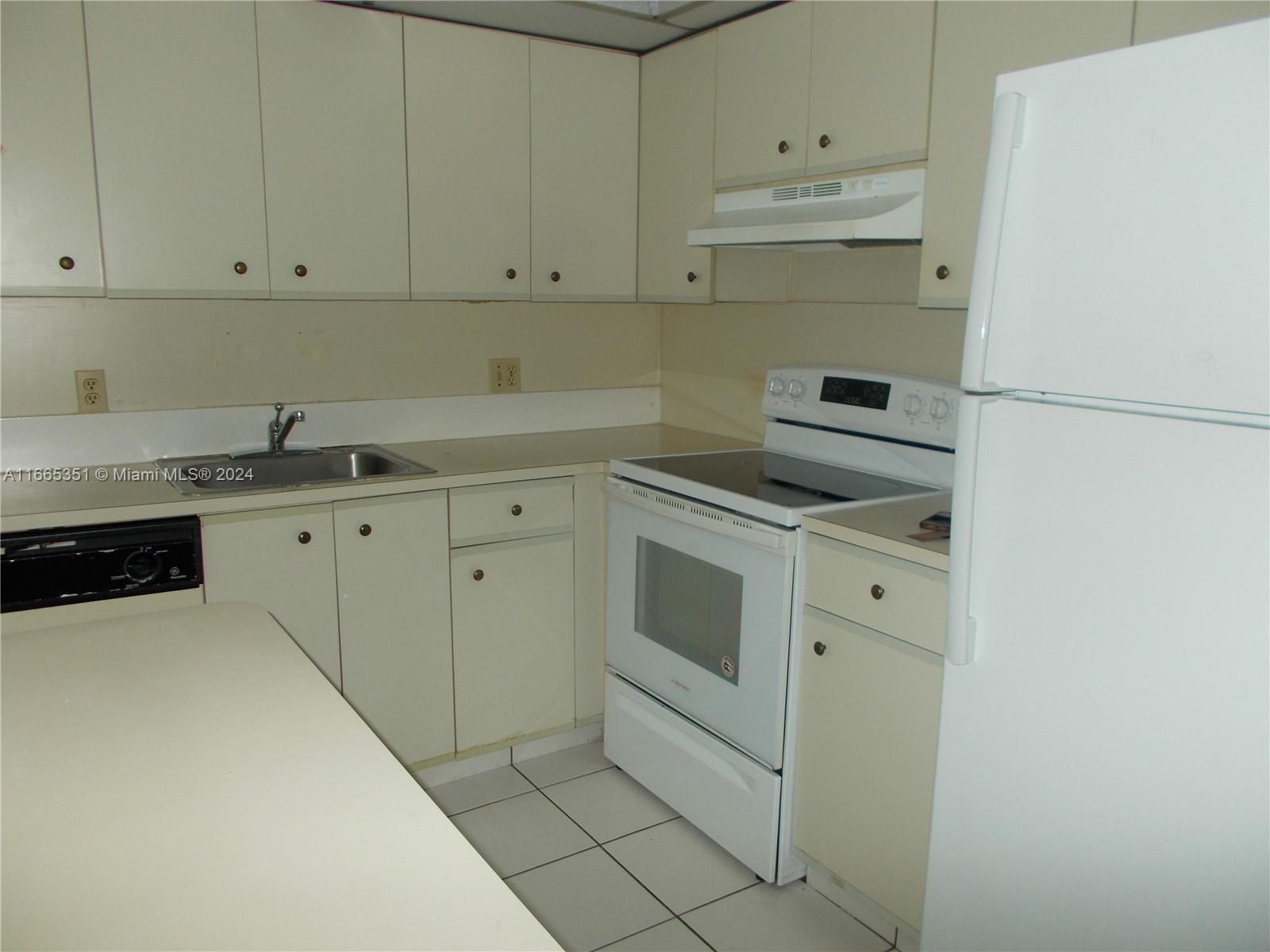 13155 SW 7th Ct #102E, Pembroke Pines, Florida image 7