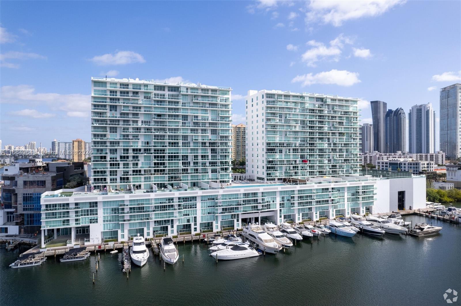 Apartamento en Venta en Sunny Isles Beach, FL