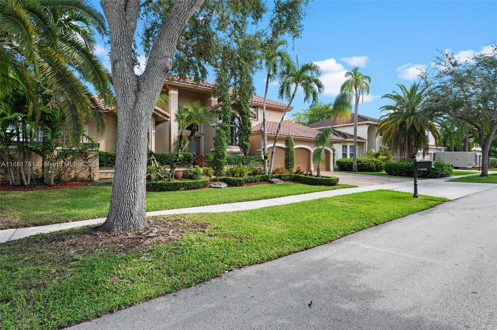 17829 NW 15th St, Pembroke Pines, Florida image 4