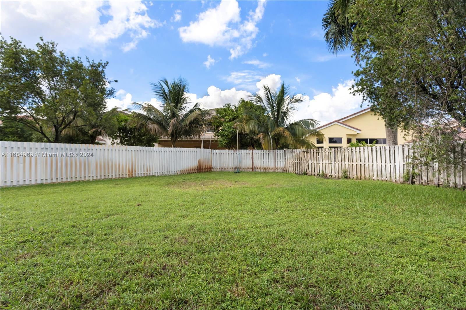 16533 SW 19th St, Miramar, Florida image 24