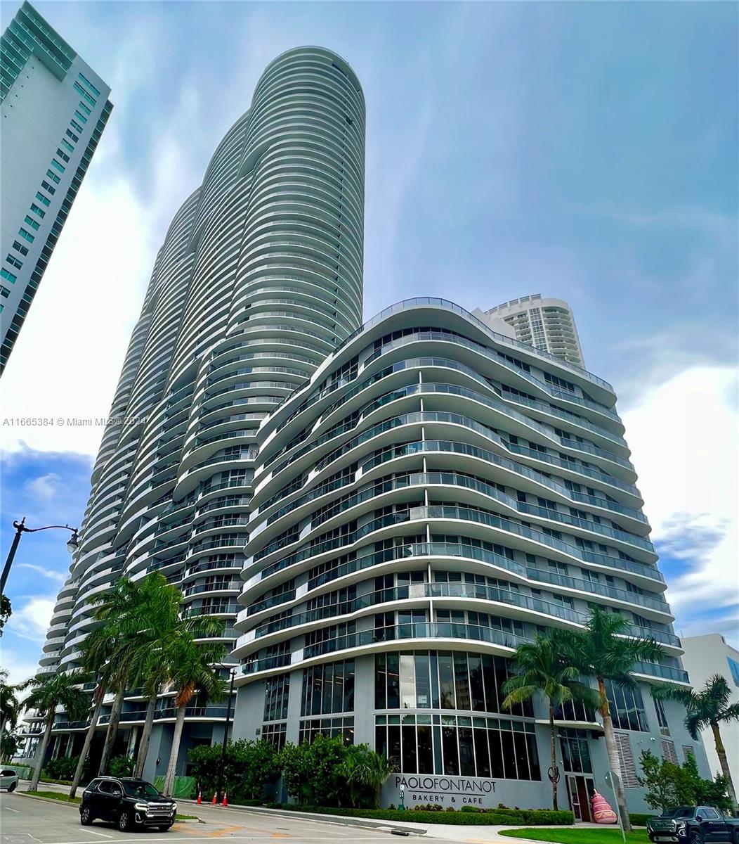 Bright and beautiful 2 bed 2.5 baths with state of the art European kitchen and appliances, marble floors and countertop, an amazing open balcony overlooking a spectacular view of the city of Miami and including amazing sunsets. this great condo is in a very desirable neighborhood located in EDGE WATER near midtown, it is in frontof Marget Peace Park lot with unobstructed views and fresh air to breath this all is near restaurants and cafes,shops, min drive to Mary Brickell Village and Brickell City Center and Aventura mall, skyline train system, minutesto Wynwood, the art and design district, minutes to Miami airport, and 20 min drive South Beach Art Deco district.This Amazing building provides a lavish elegant lobby, excellent amenities, 24 hrs doorman, valet and conciergeservice.