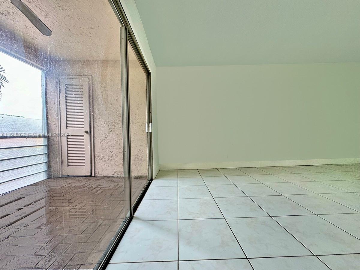 8605 W Sample Rd #209, Coral Springs, Florida image 14