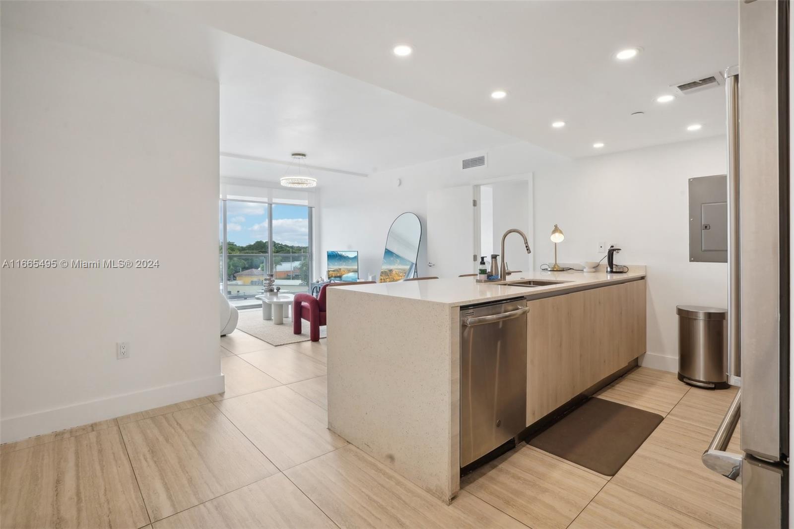 13800 Highland Dr #503, North Miami Beach, Florida image 8