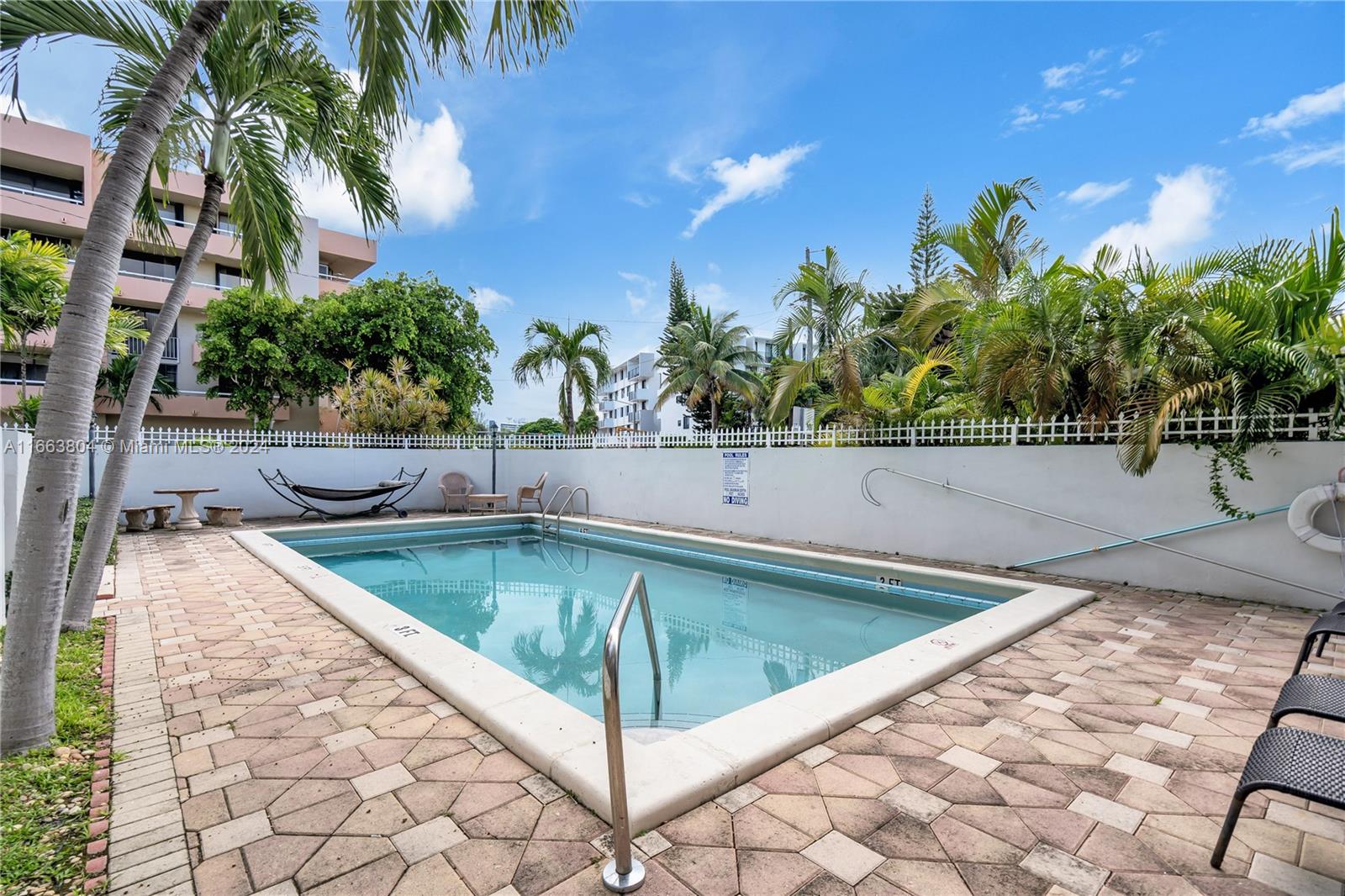 8201 Byron Ave #204, Miami Beach, Florida image 28