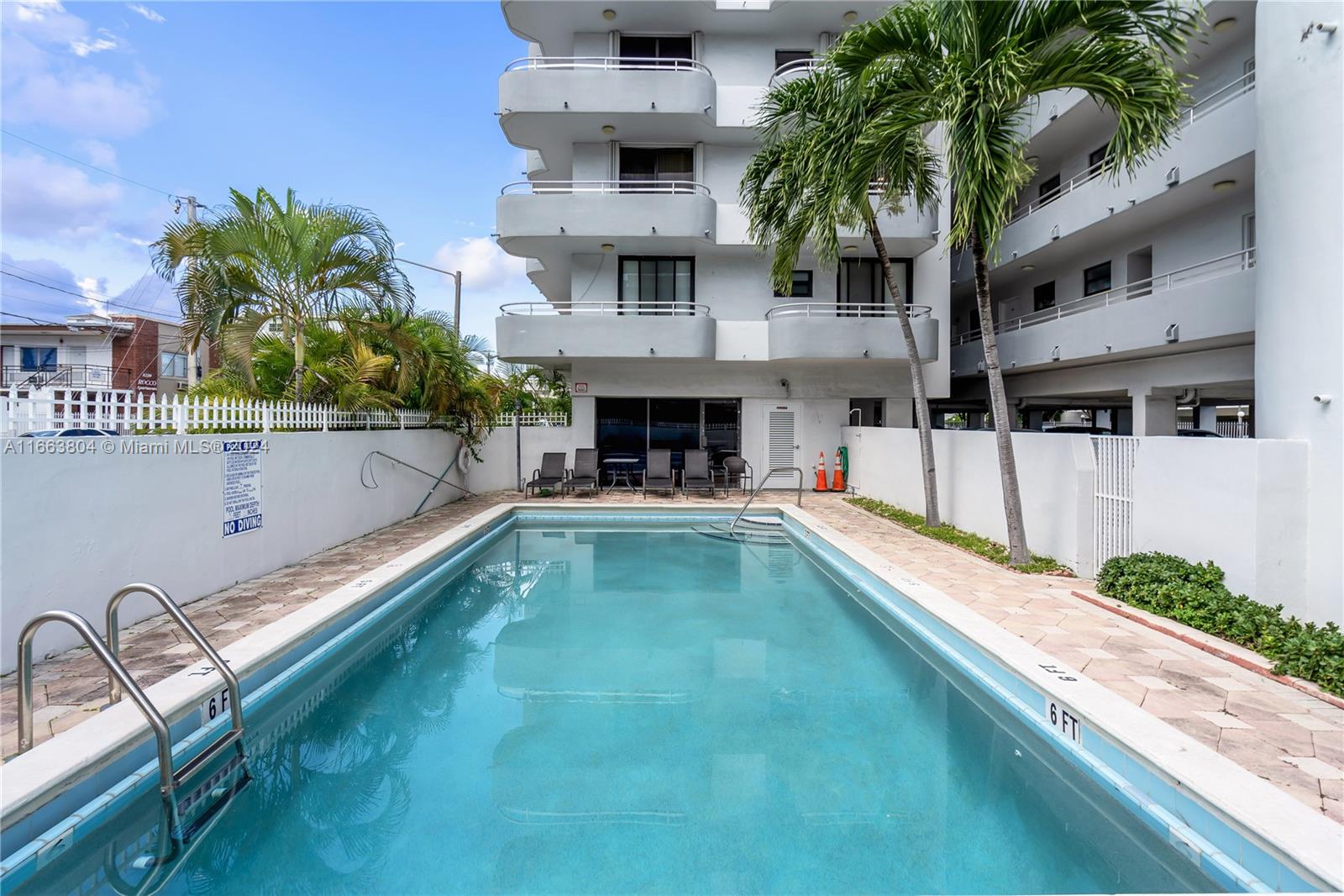 8201 Byron Ave #204, Miami Beach, Florida image 30