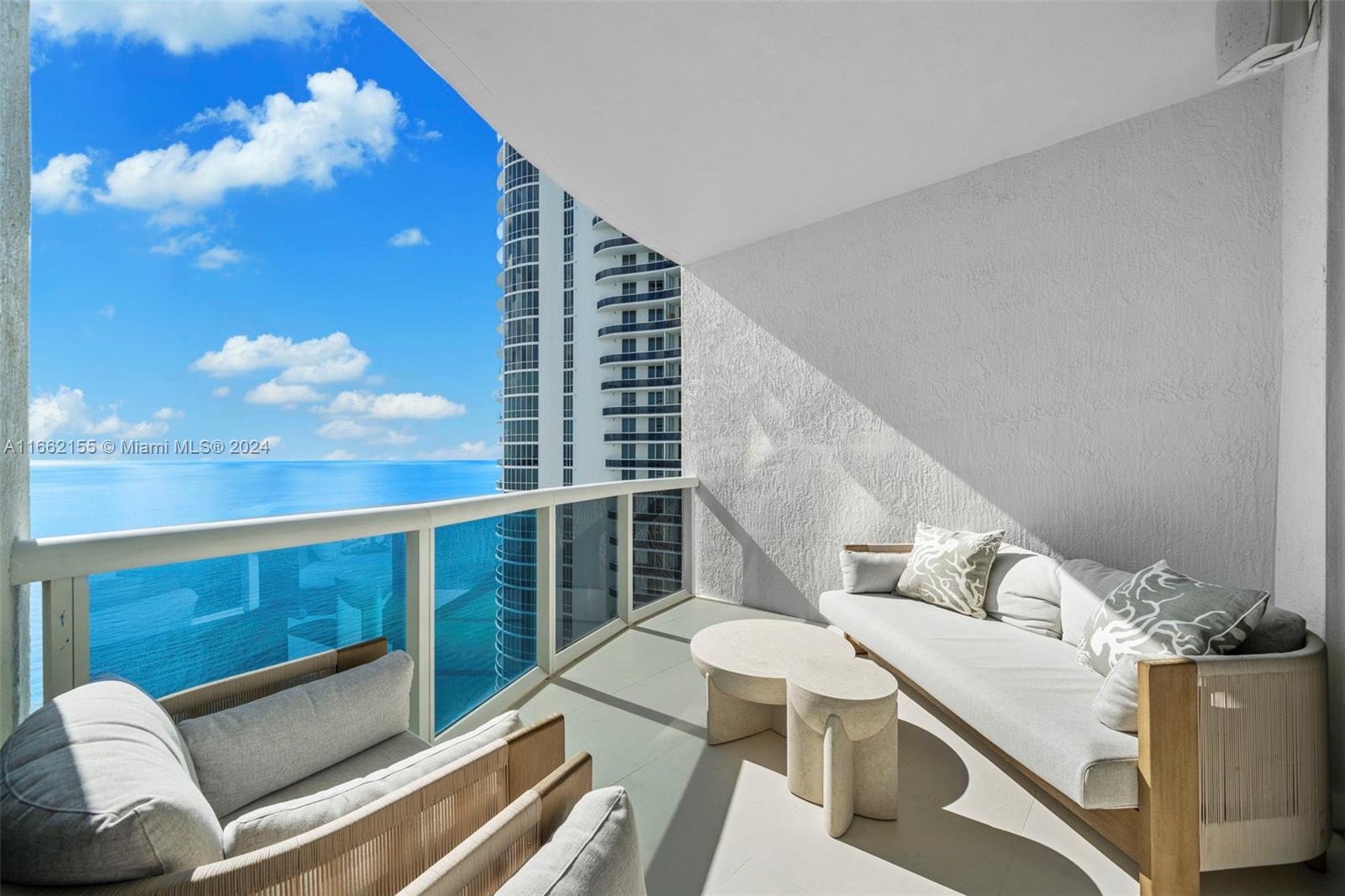 16001 Collins Ave #2706, Sunny Isles Beach FL 33160