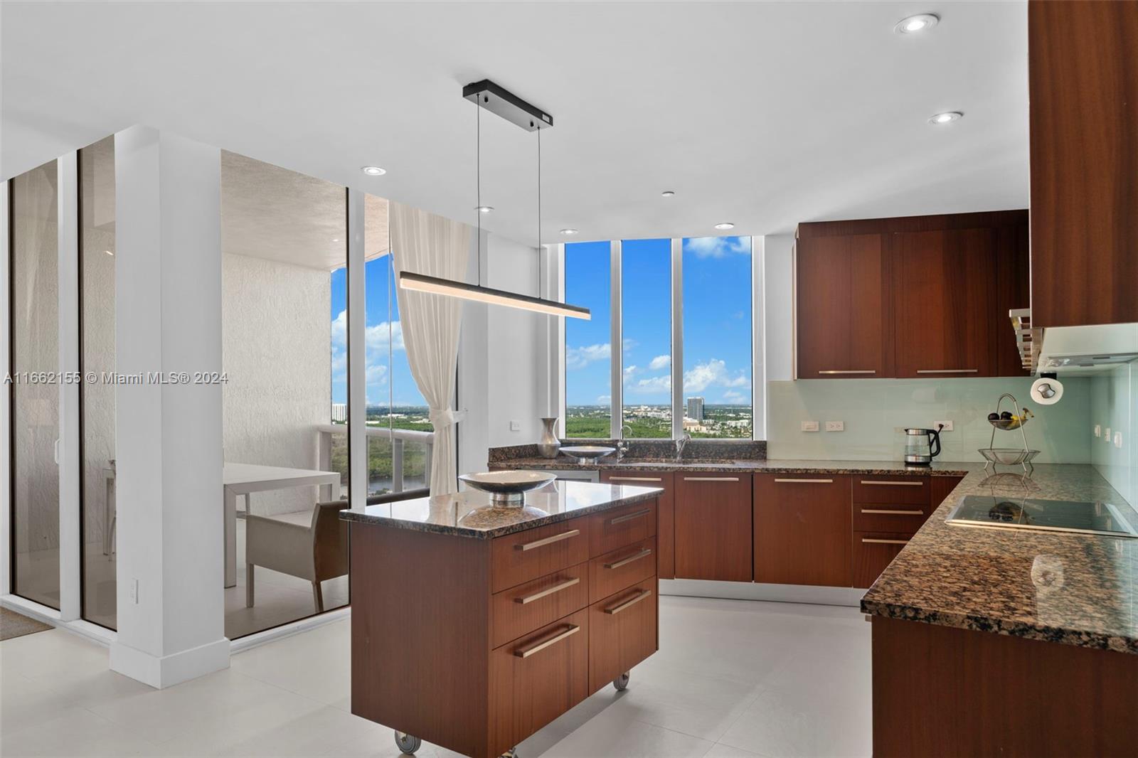 16001 Collins Ave #2706, Sunny Isles Beach FL 33160