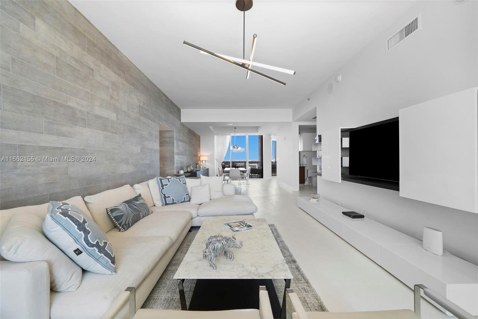 16001 Collins Ave #2706, Sunny Isles Beach FL 33160