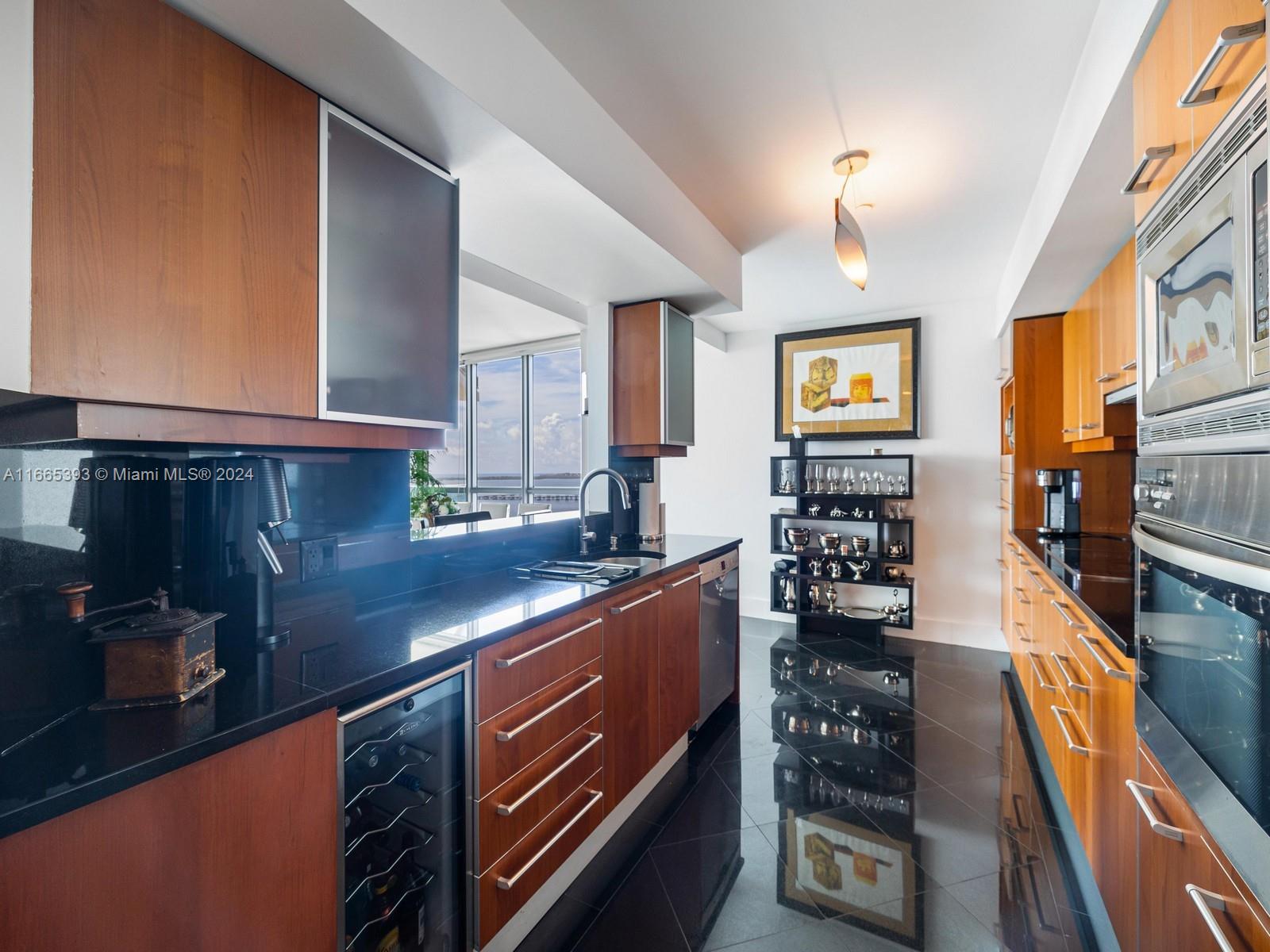 1331 Brickell Bay Dr #2711, Miami FL 33131