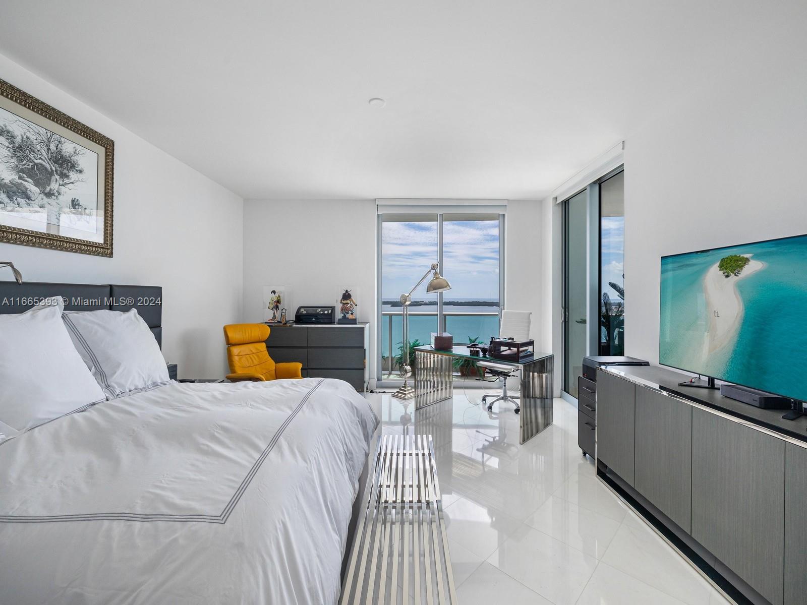 1331 Brickell Bay Dr #2711, Miami FL 33131