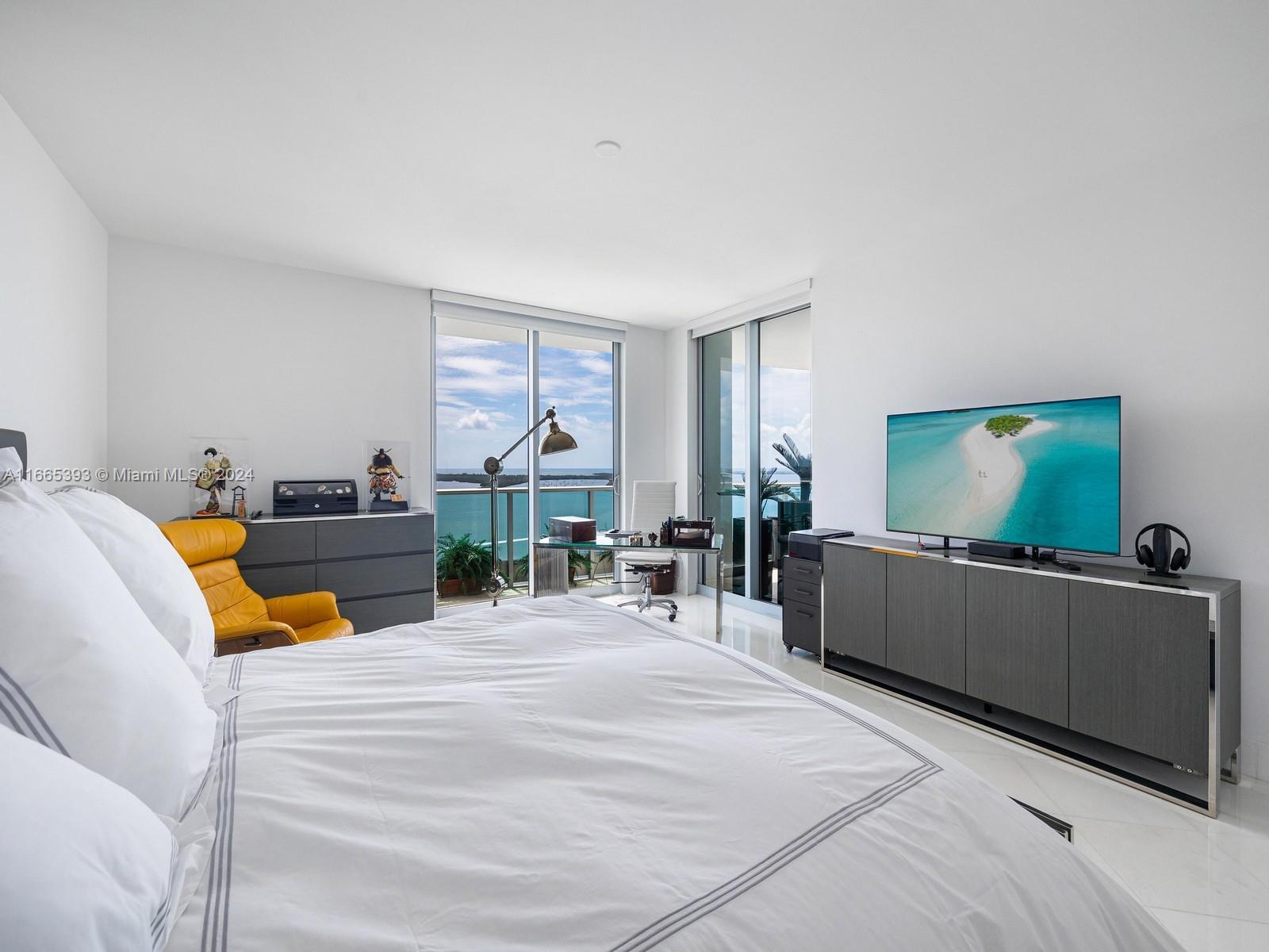 1331 Brickell Bay Dr #2711, Miami FL 33131