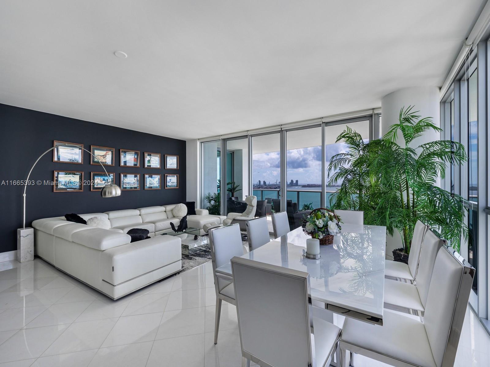 1331 Brickell Bay Dr #2711, Miami FL 33131