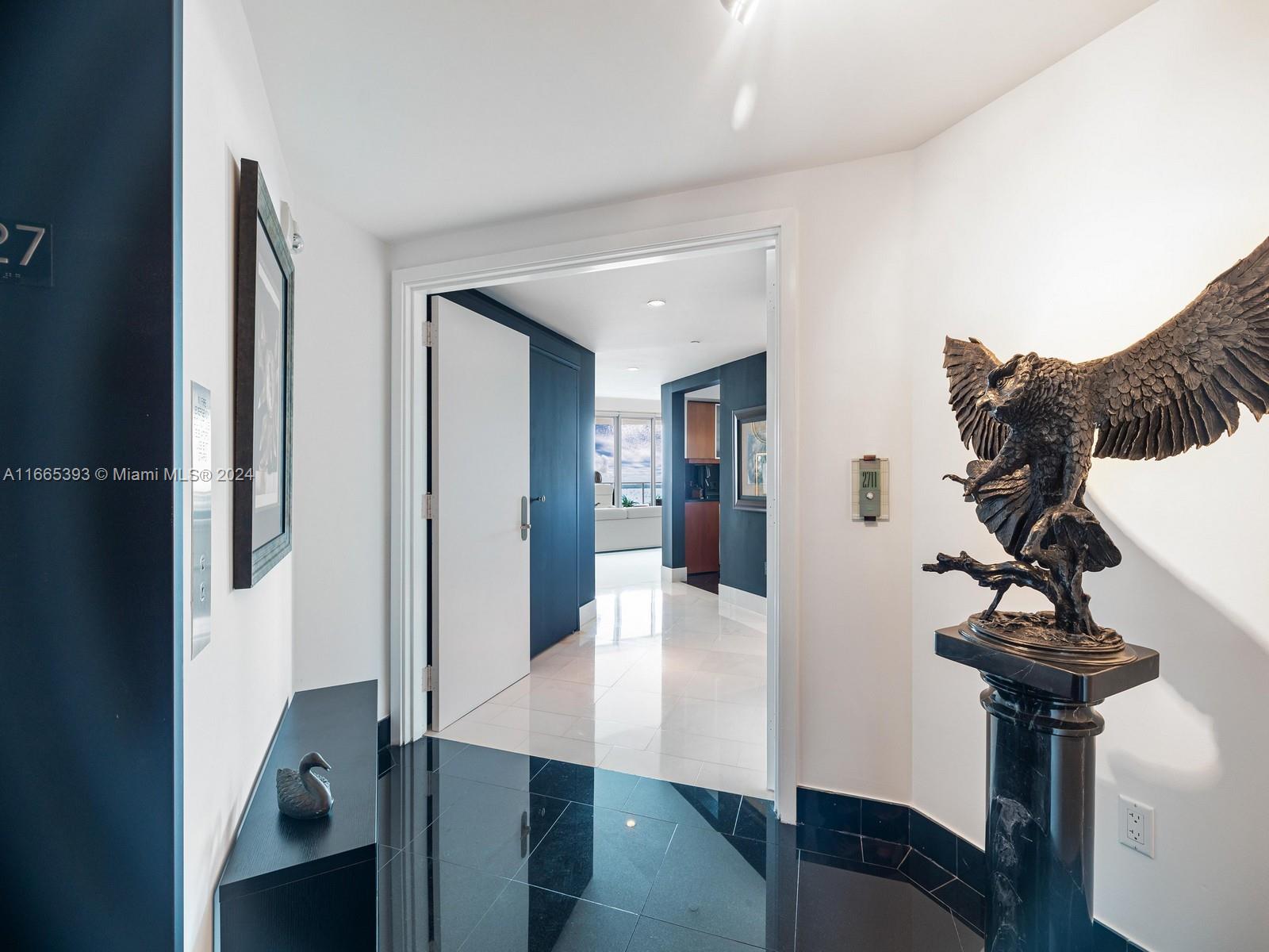 1331 Brickell Bay Dr #2711, Miami FL 33131