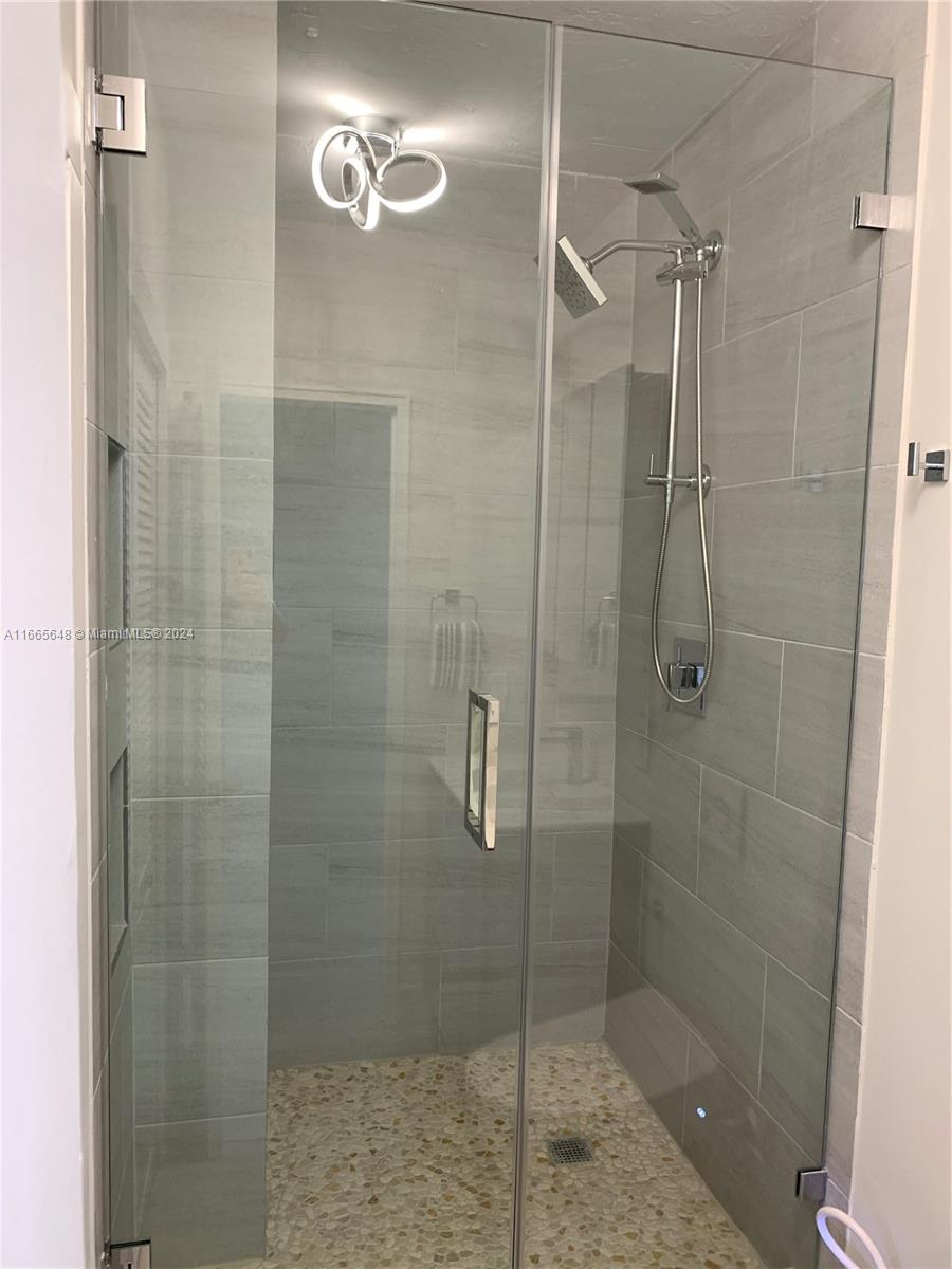 10185 Collins Ave #406, Bal Harbour, Florida image 30