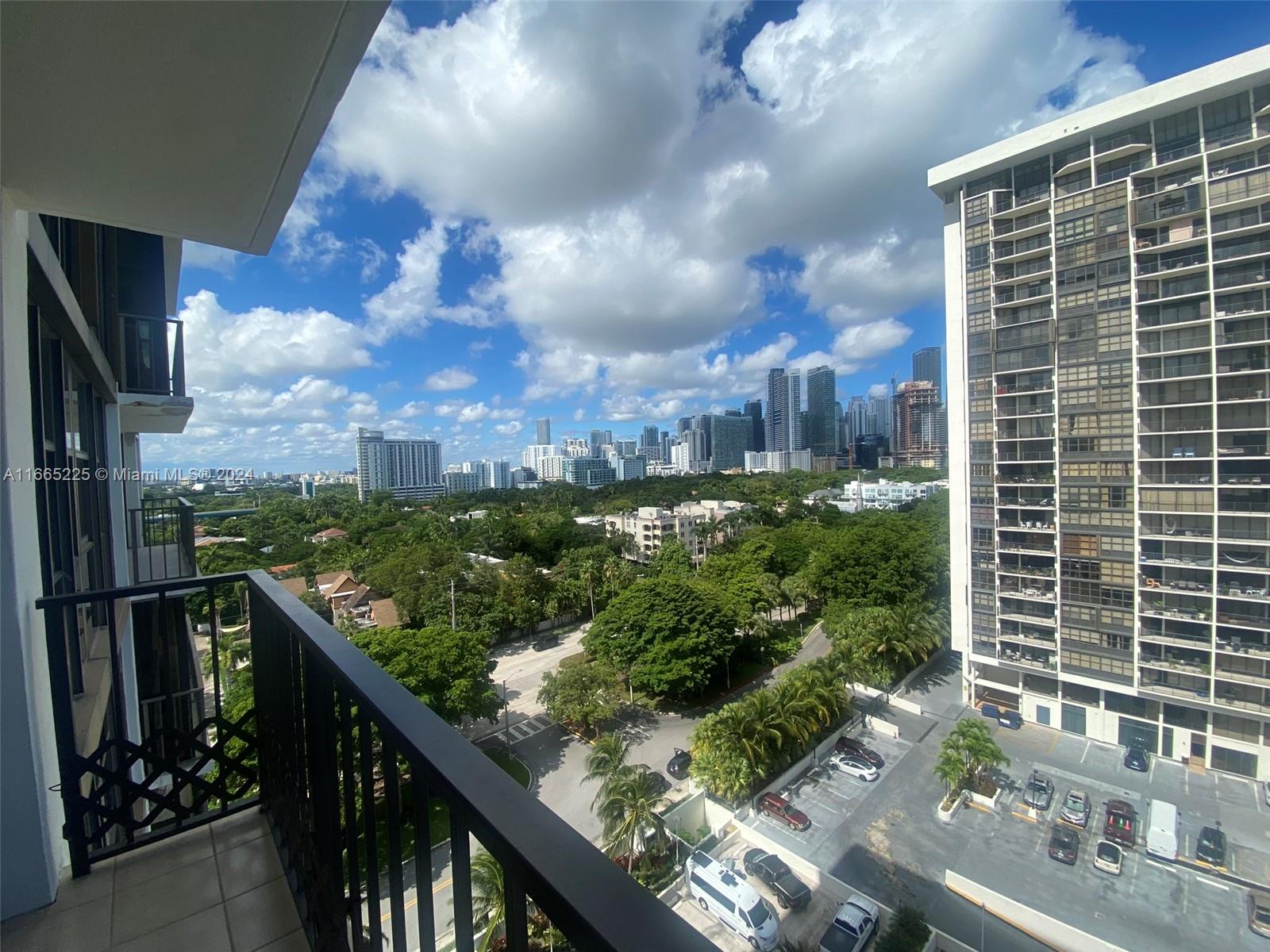 1915 Brickell Ave #C-1402, Miami FL 33129
