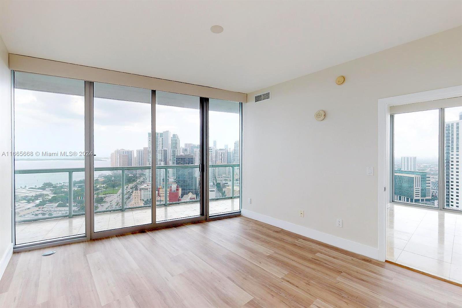 888 Biscayne Blvd #3601, Miami FL 33132