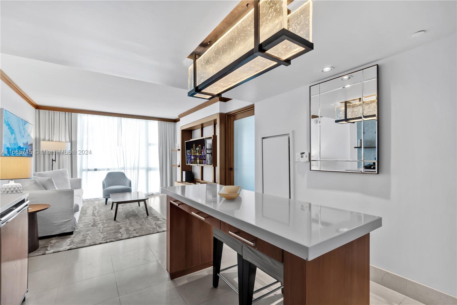 6801 Collins Ave #1002 (Door #1011), Miami Beach FL 33141
