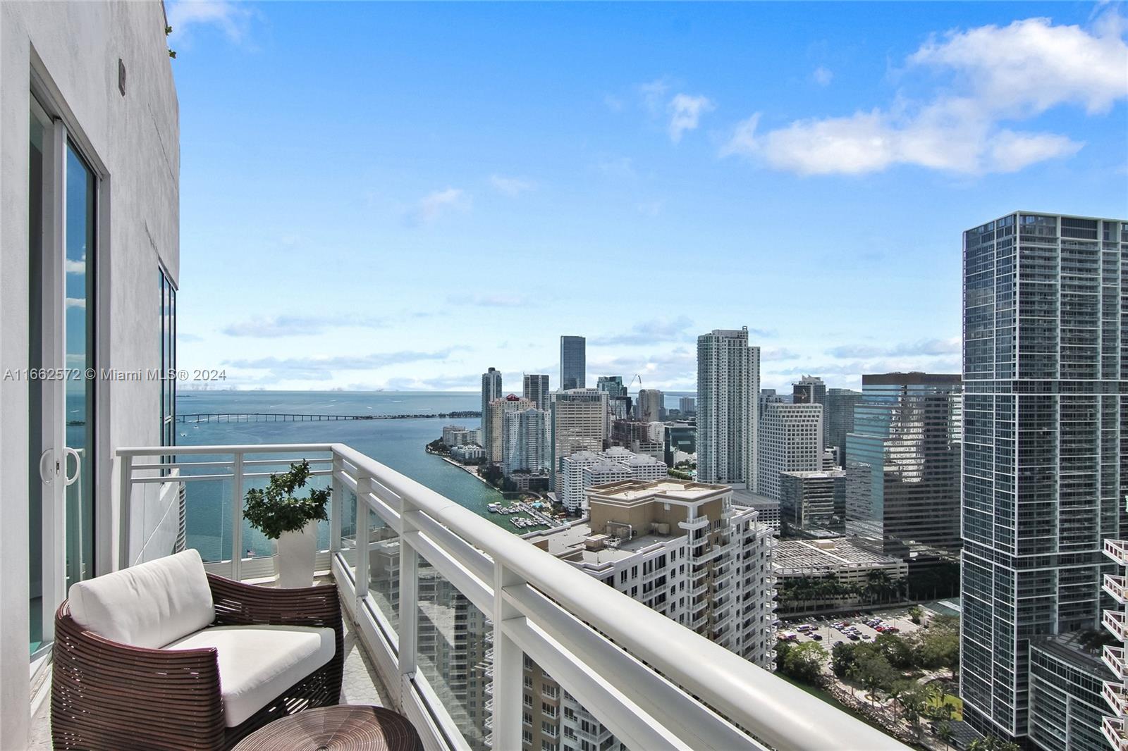900 Brickell Key Blvd #PH3401, Miami FL 33131