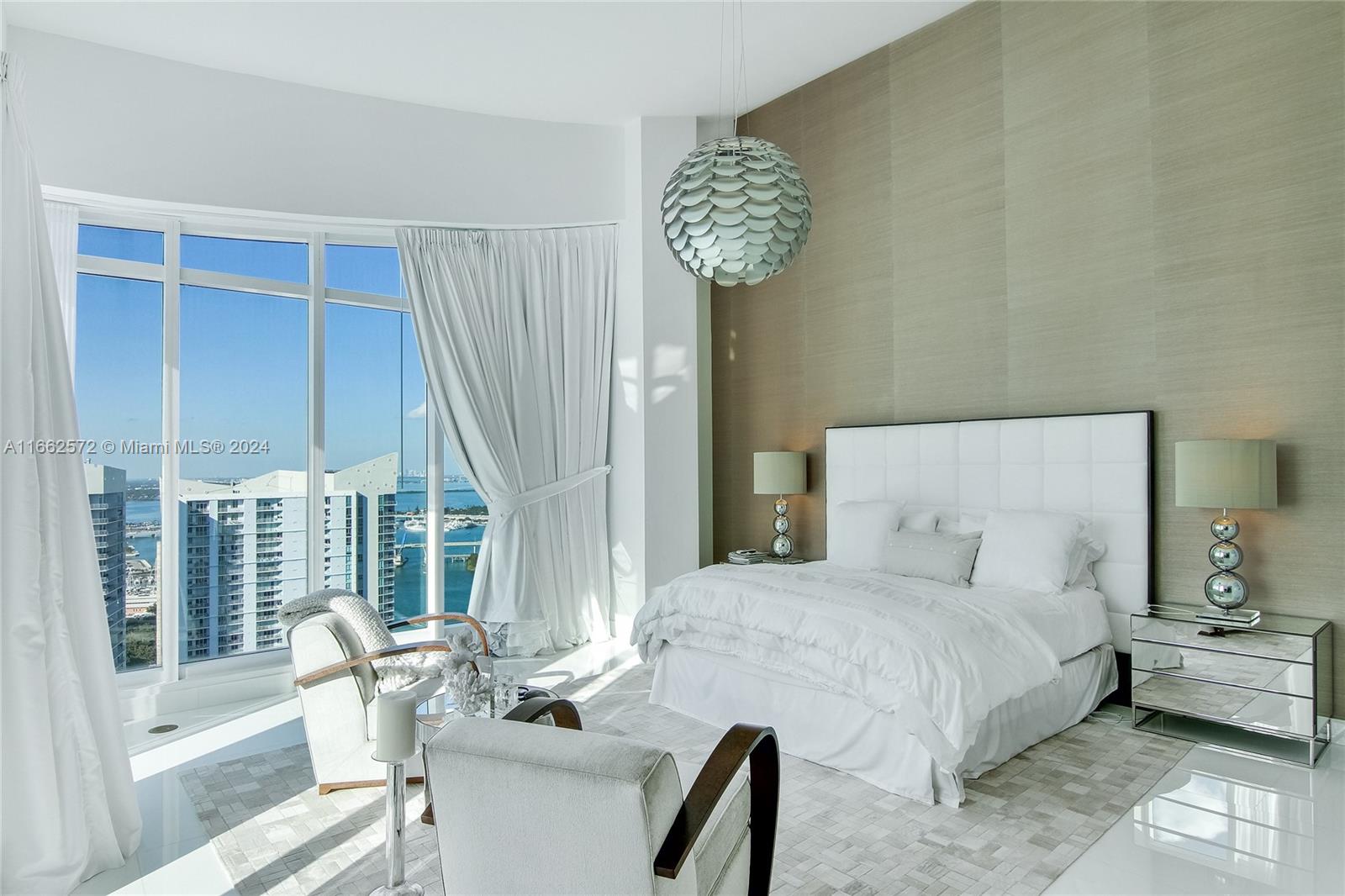 900 Brickell Key Blvd #PH3401, Miami FL 33131