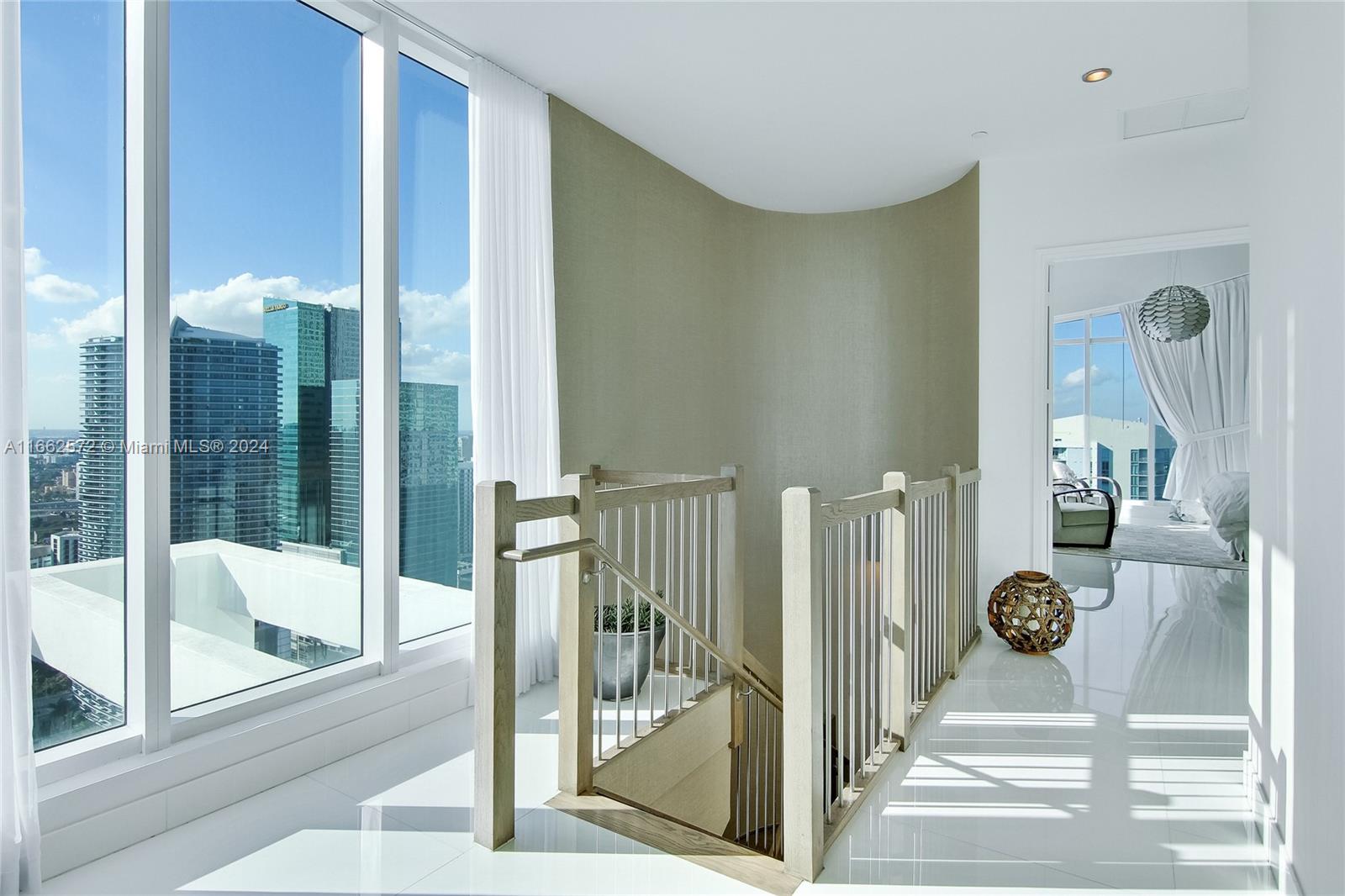 900 Brickell Key Blvd #PH3401, Miami FL 33131