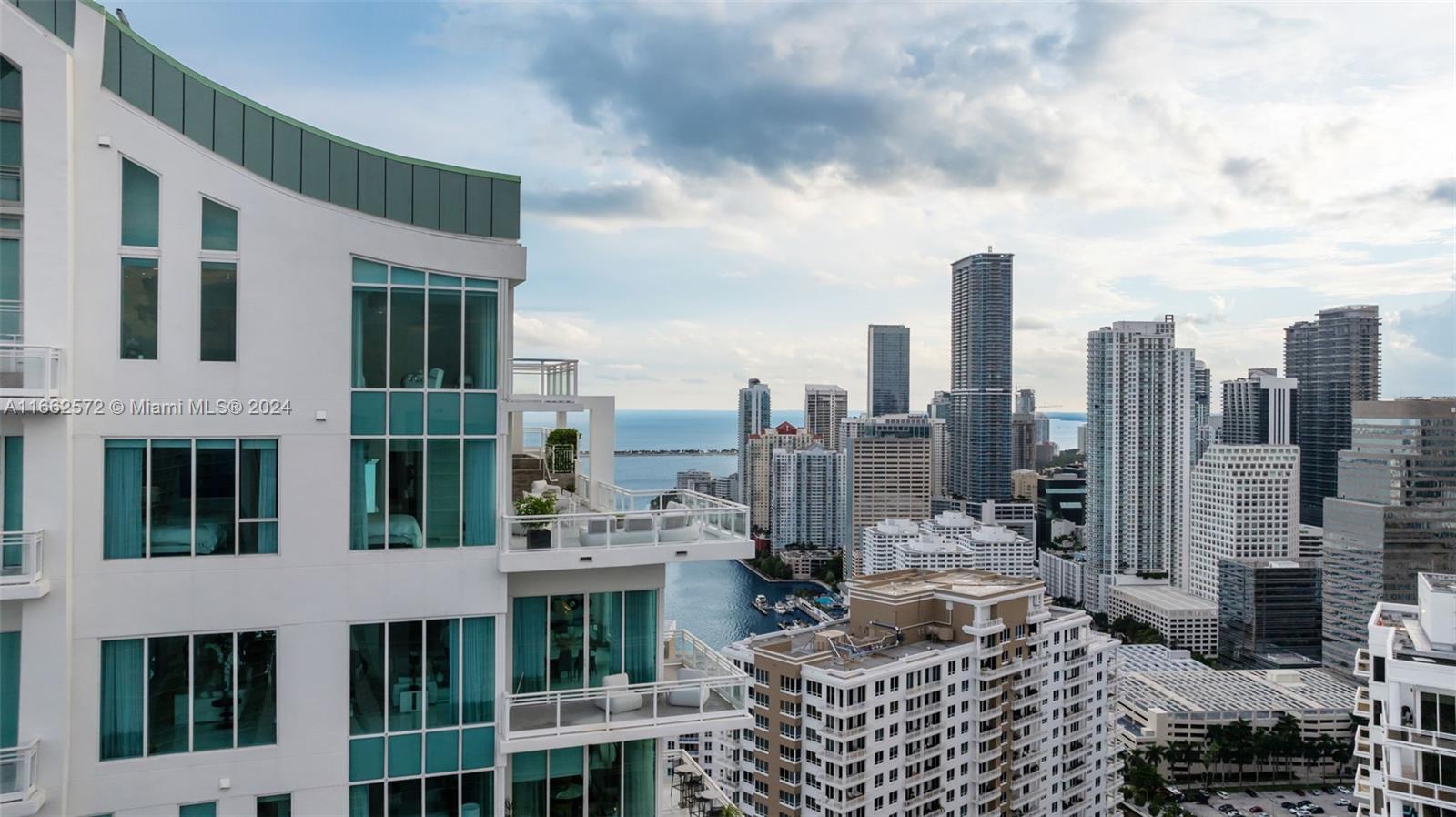 900 Brickell Key Blvd #PH3401, Miami FL 33131