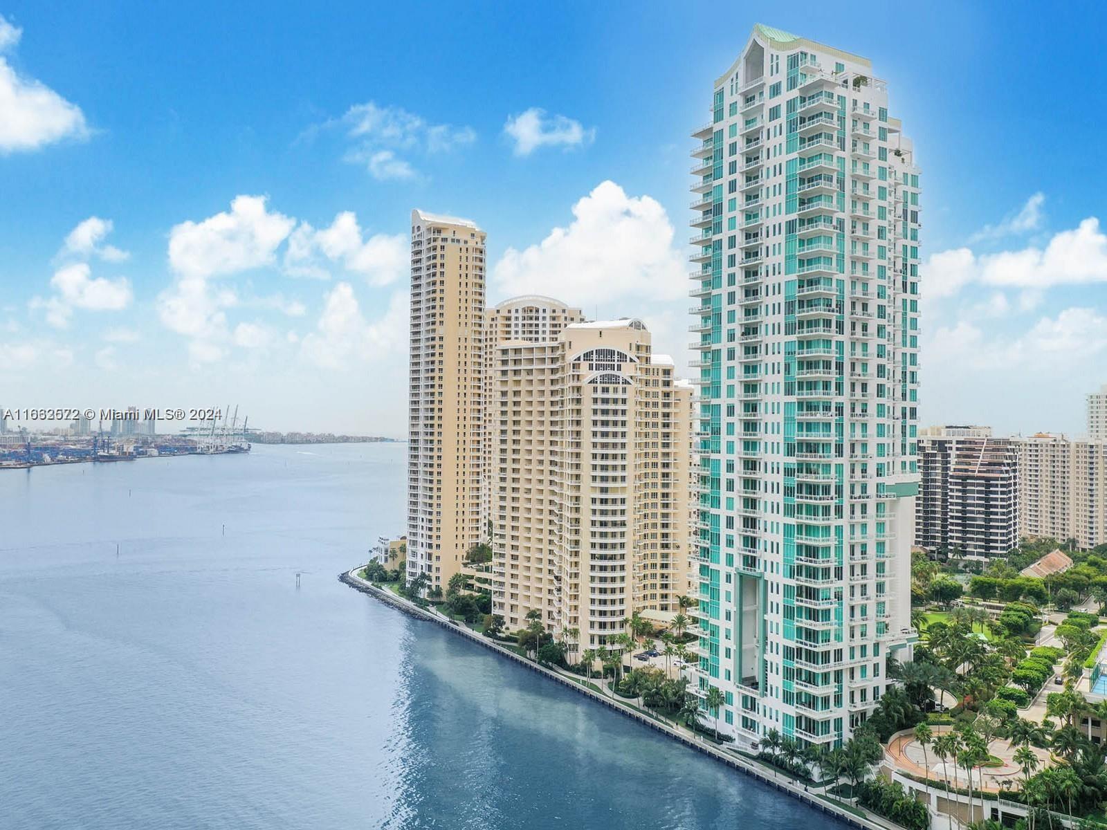 900 Brickell Key Blvd #PH3401, Miami FL 33131