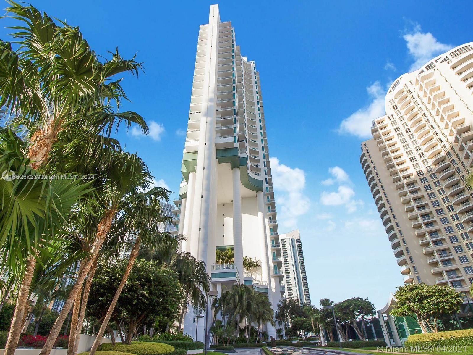 900 Brickell Key Blvd #PH3401, Miami FL 33131