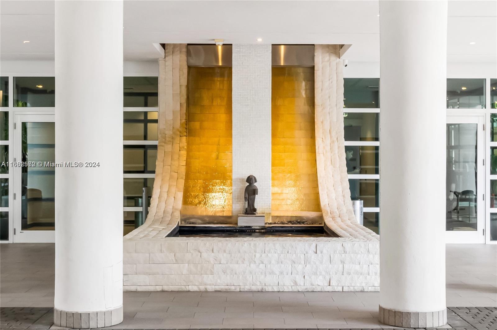 900 Brickell Key Blvd #PH3401, Miami FL 33131
