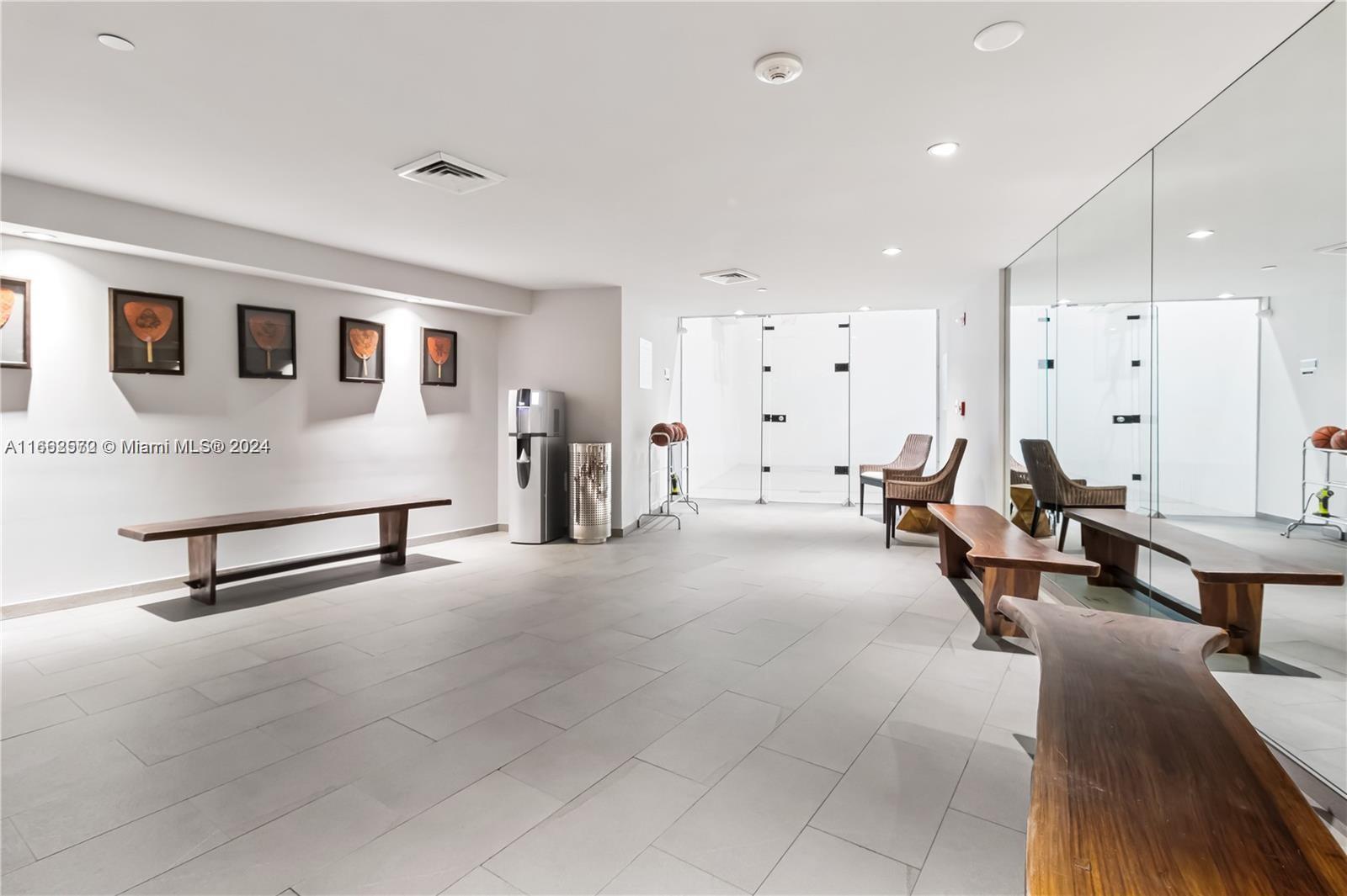 900 Brickell Key Blvd #PH3401, Miami FL 33131