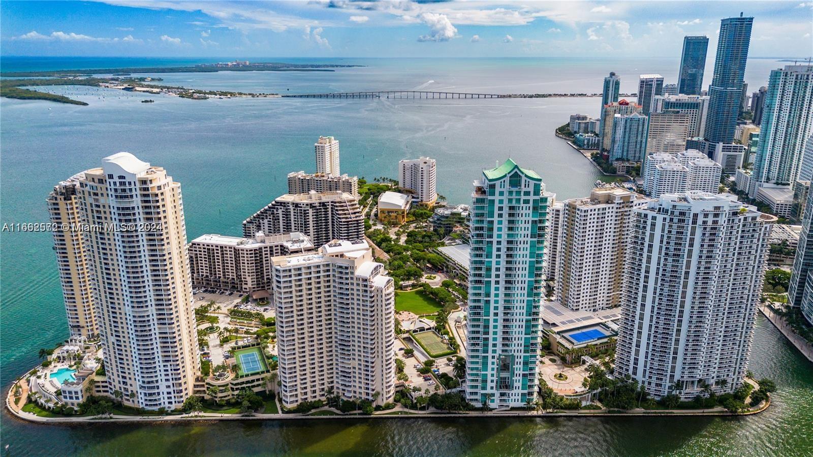 900 Brickell Key Blvd #PH3401, Miami FL 33131