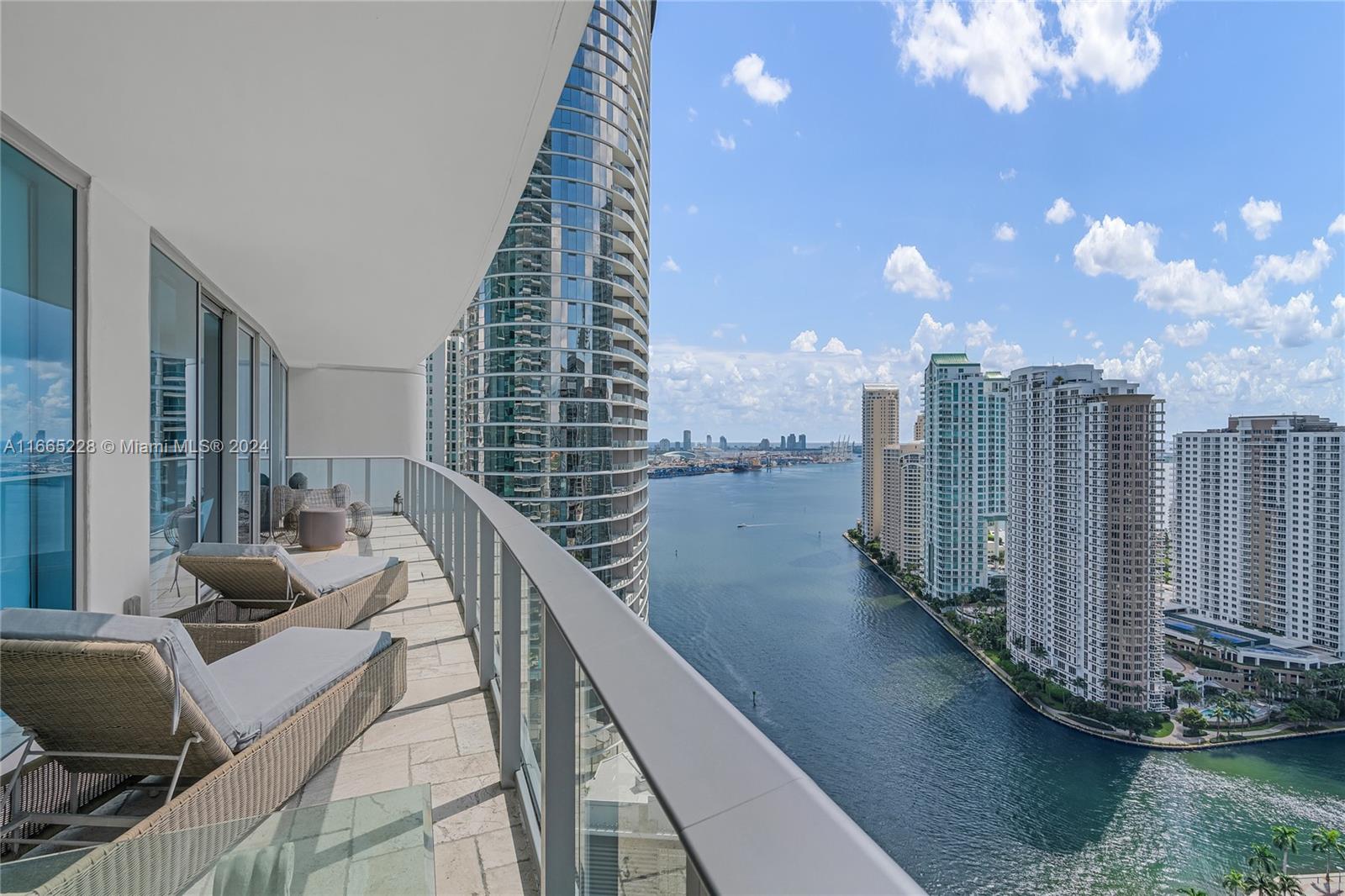 200 Biscayne Boulevard Way #3208, Miami, Florida image 1