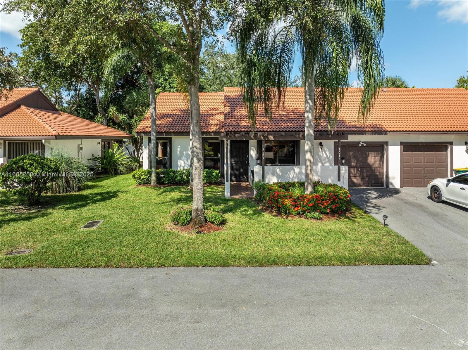 7037 Marlberry Ln, Tamarac, Florida image 10